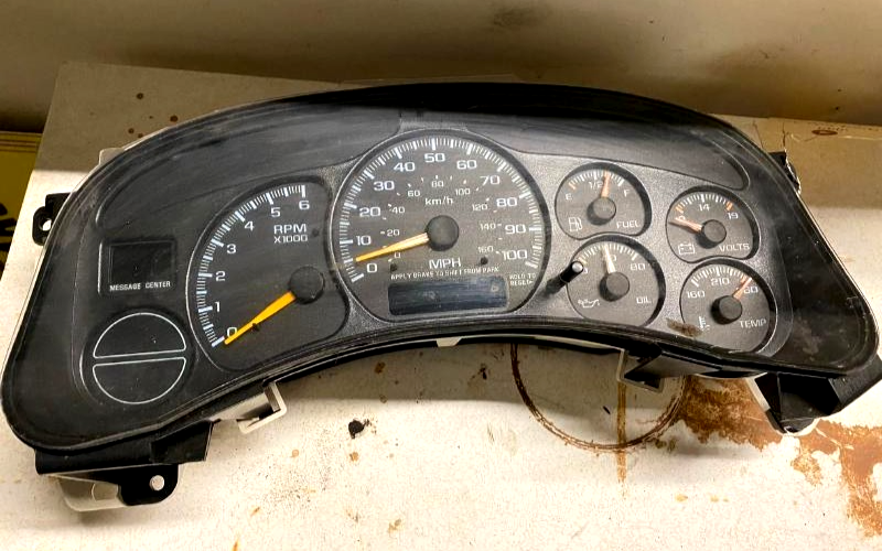1999-2000 Chevy Tahoe Speedometer Instrument Gauges Cluster OEM