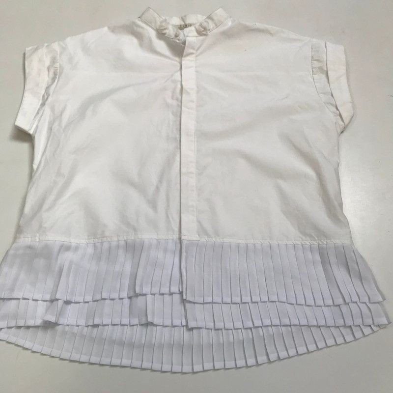 Experimental London Fashion Ivory Cubic Pleated Short Sleeve Blouse
