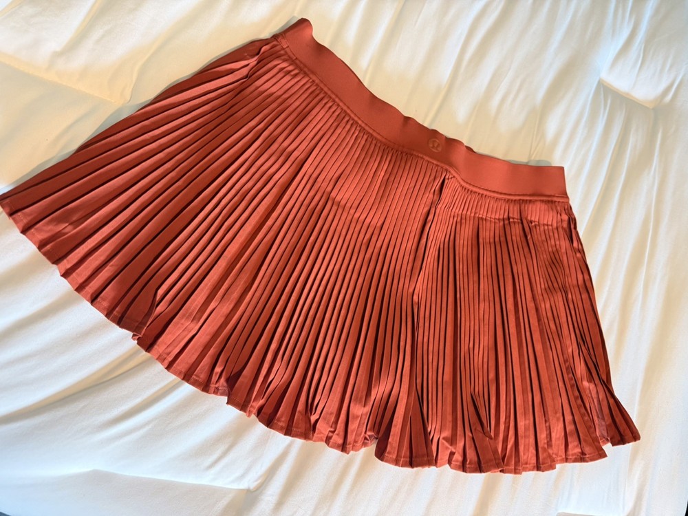 Lululemon Varsity High Rise Pleated Tennis Skirt size 12