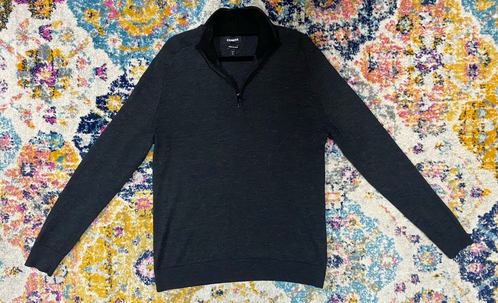 EXPRESS men’s size L merino wool blend black quarter zip sweater