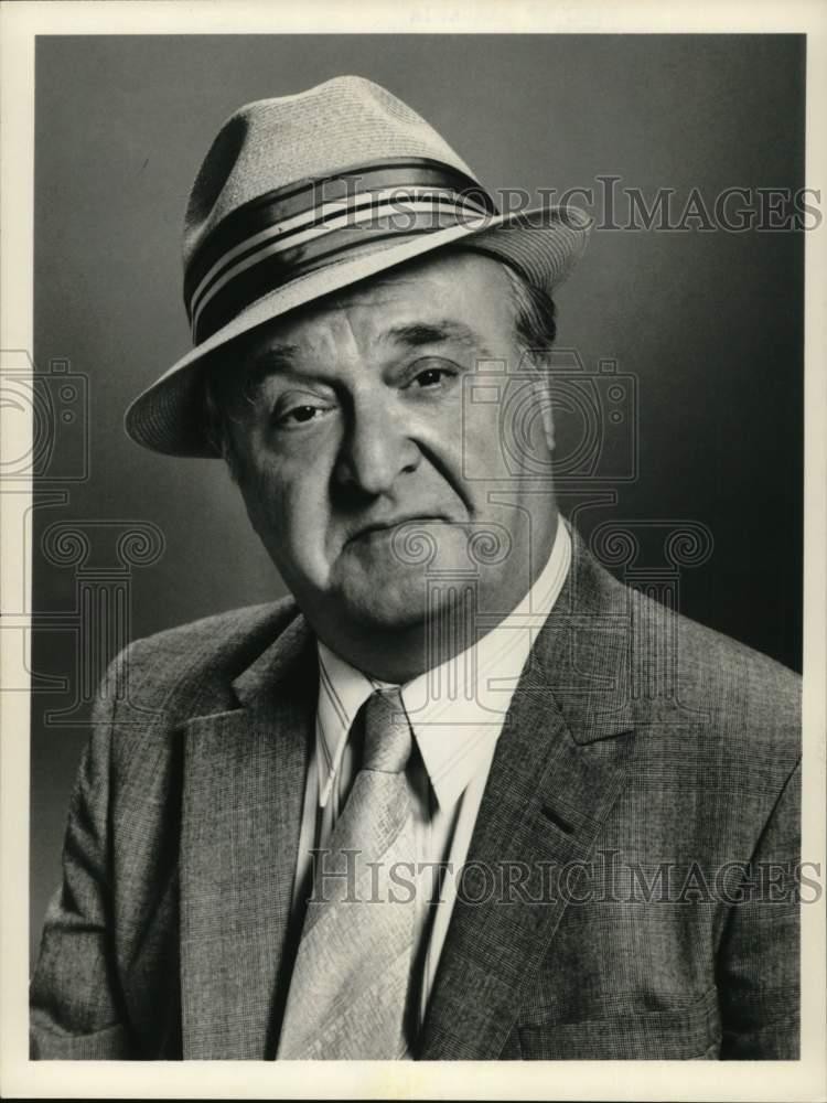 1981 Press Photo Actor Vincent Gardenia - lrp22516