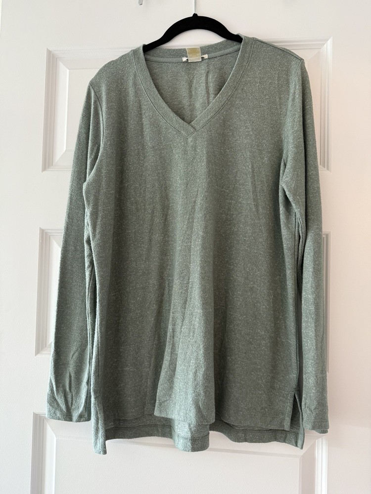 MATTY M WOMEN'S V-NECK SIDE SLIT LONG SLEEVE TUNIC SWEATER  (HEATHER SAGE) Sz M