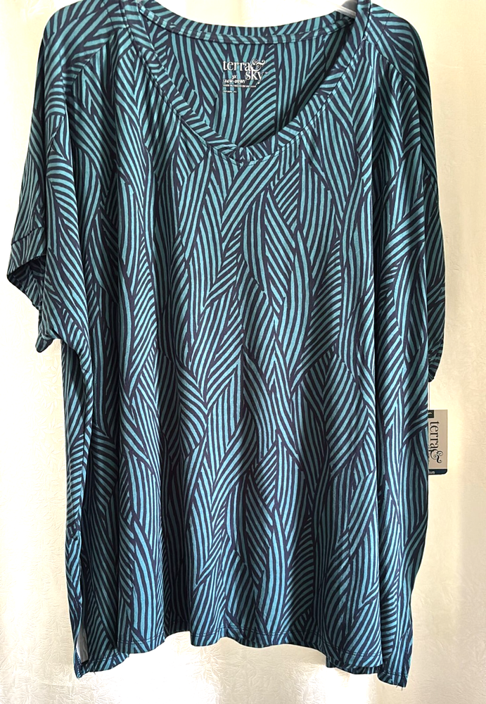 Green Midnight & Black Modal Tunic T-Shirts for Women in Sizes 0XL-3XL NWT