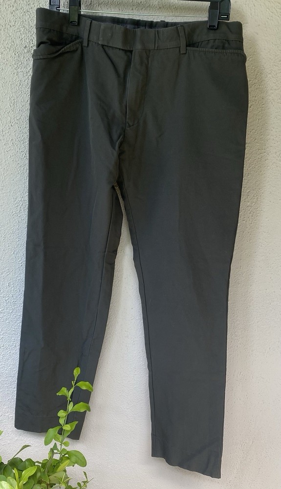 Tom Ford Men's Dress Pants Cotton Twill Gray Straight Leg Buttoned Back Pockets