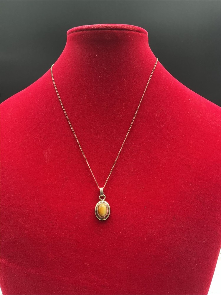 Elegant Vintage 12kt Gold Filled Tigers Eye Pendant Necklace on Dainty Chain