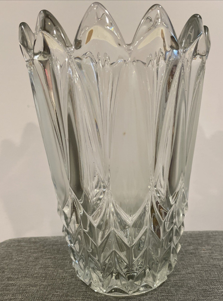 Large Lead Crystal Vase Hand Clear Cut Faceted Diamond 10