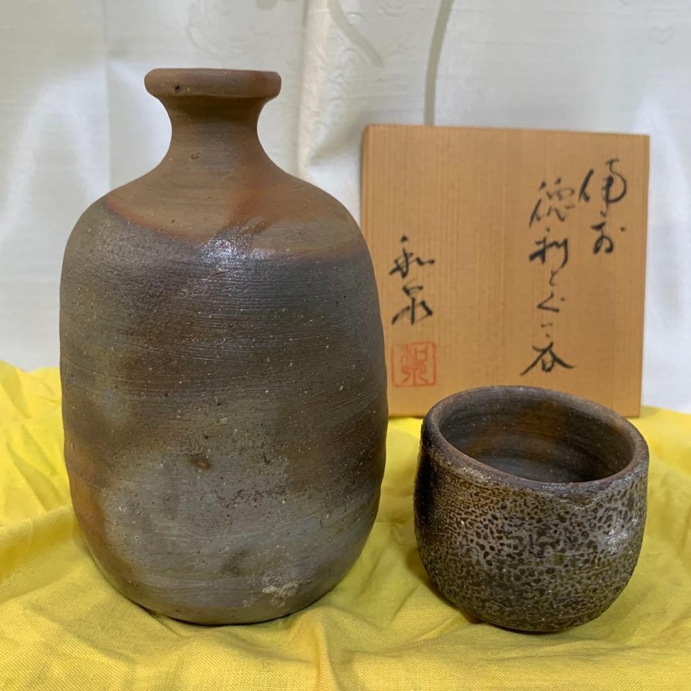 Bizen Ware Sake Bottle & Cup Izumi Kiln Unused with Box