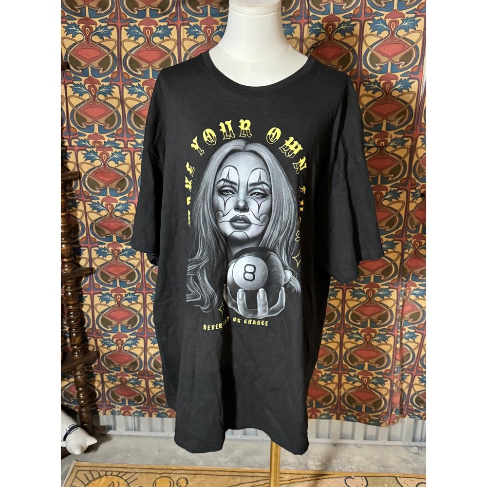 DOM 2XL Graphic T-Shirt Clown Girl 8 Ball Reverie Change Black Tee
