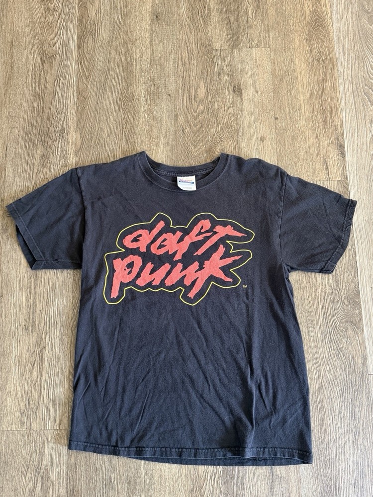 Y2K Men’s Black Medium DAFT PUNK Music Band T Shirt Electronic Grunge Techno