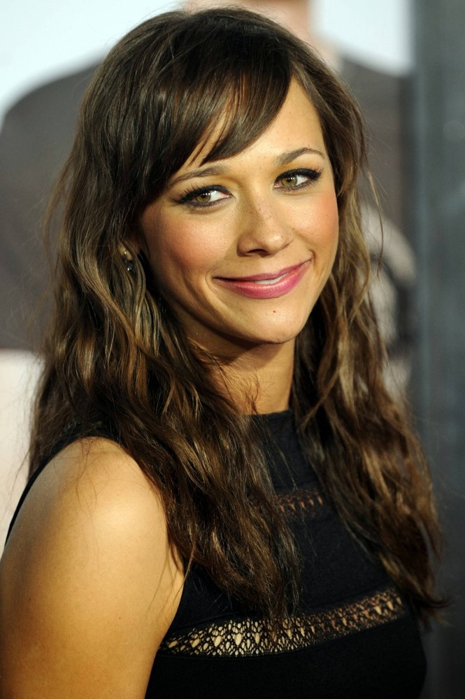 Rashida Jones in an 11