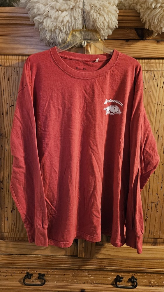 Womens Size XL Arkansas Razorbacks Red Longsleeve T Shirt
