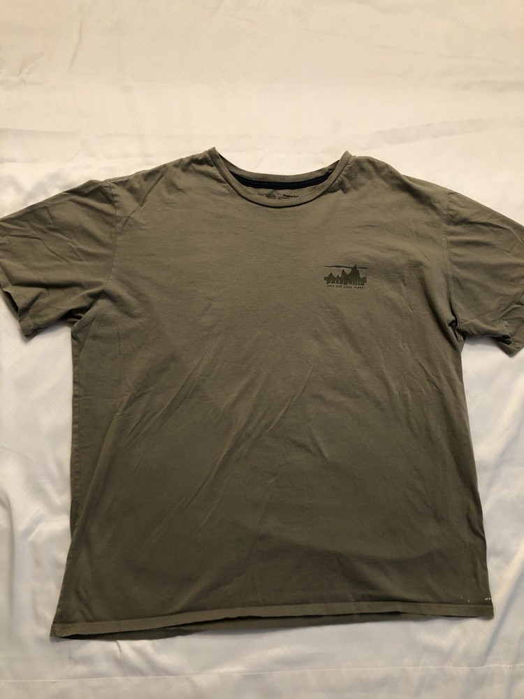 Patagonia Men’s XL Organic Cotton T-Shirt Made in USA Olive Green Back Logo