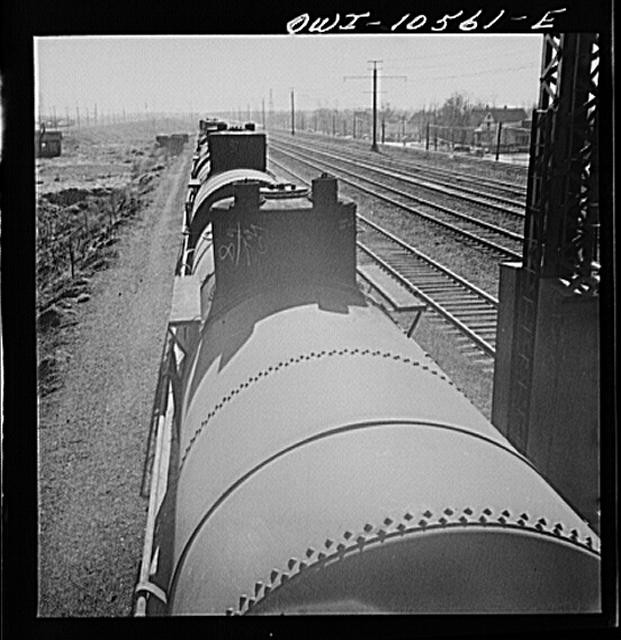 Photo:Chicago Illinois Oil Train Tank Cars 1930s Railway Yard