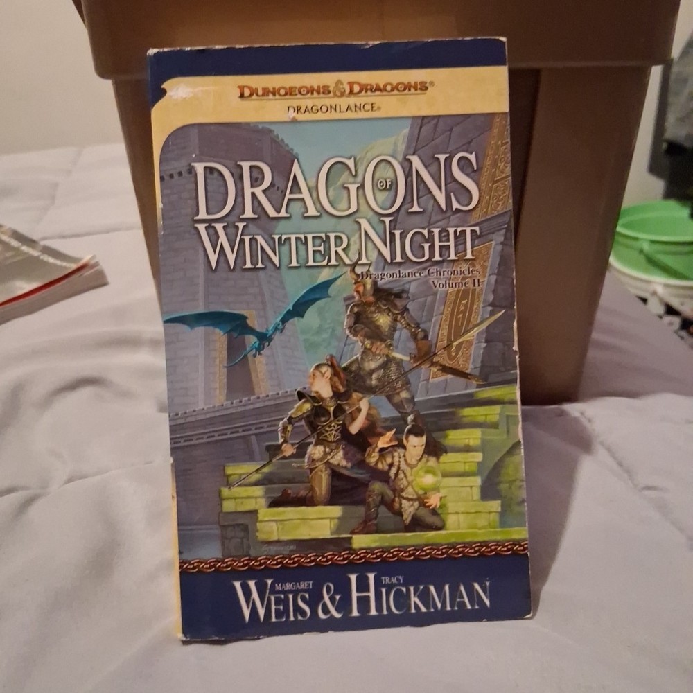 Dragons of Winter Night Dragonlance Chronicles Volume II By Weiss & Hickman