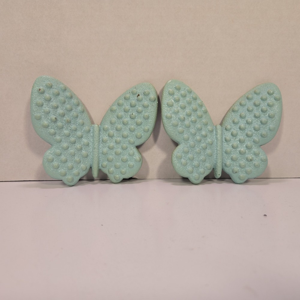 2 Vintage White Hobnail Burwood Decor Butterflies Plastic Wall Hanging Blue Teal