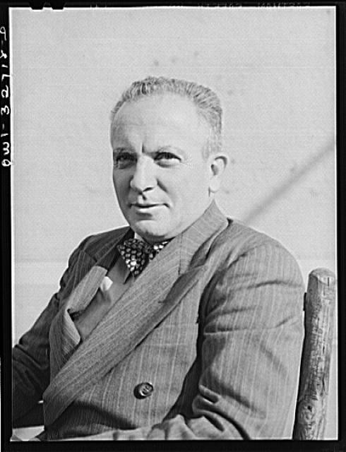 Photo:Portrait Man in Suit 1930s Vintage Studio Photograph