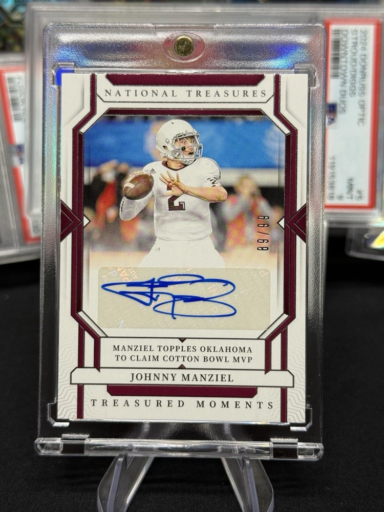 2024 Panini National Treasures Collegiate - Treasured Moments Signatures Johnny