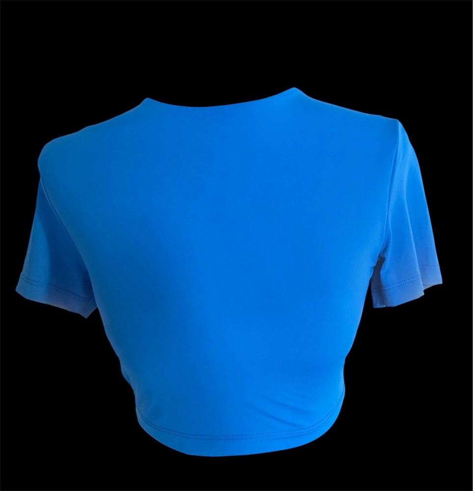 Zara Women's Blue Cropped Crew Neck Short Sleeve Regular Fit T-Shirt Size M