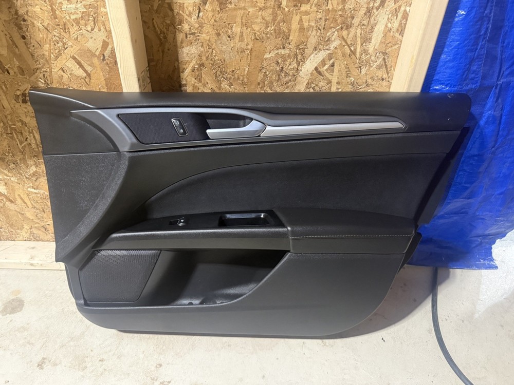 13-16 Ford Fusion OEM Front RH Passenger Interior Door Trim Panel W/ SWITCH