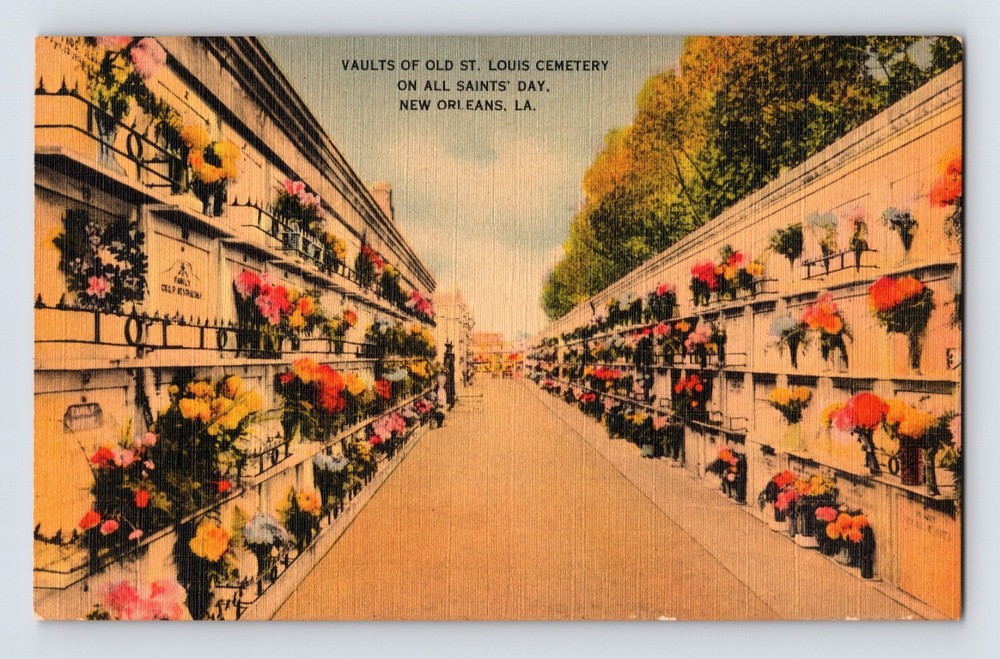 Postcard Louisiana New Orleans LA St Louis Cemetery 1940s Unposted Linen