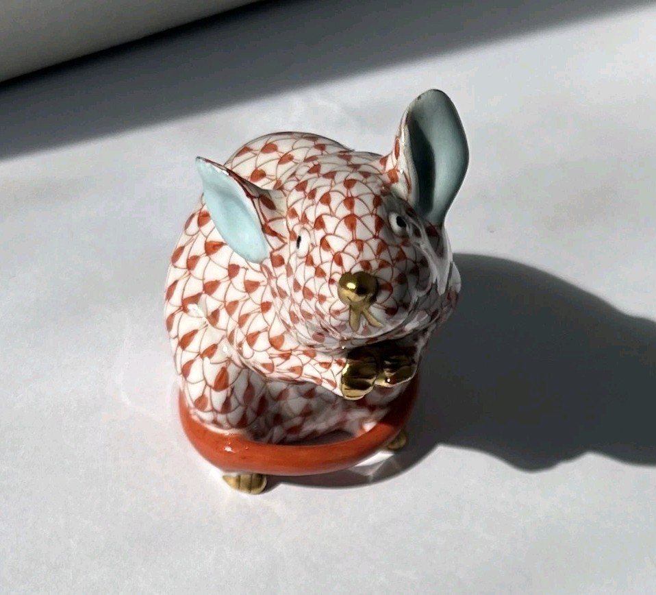 Rare, Vintage Signed Herend Rust Fishnet Mouse Figurine - Excellent Condition