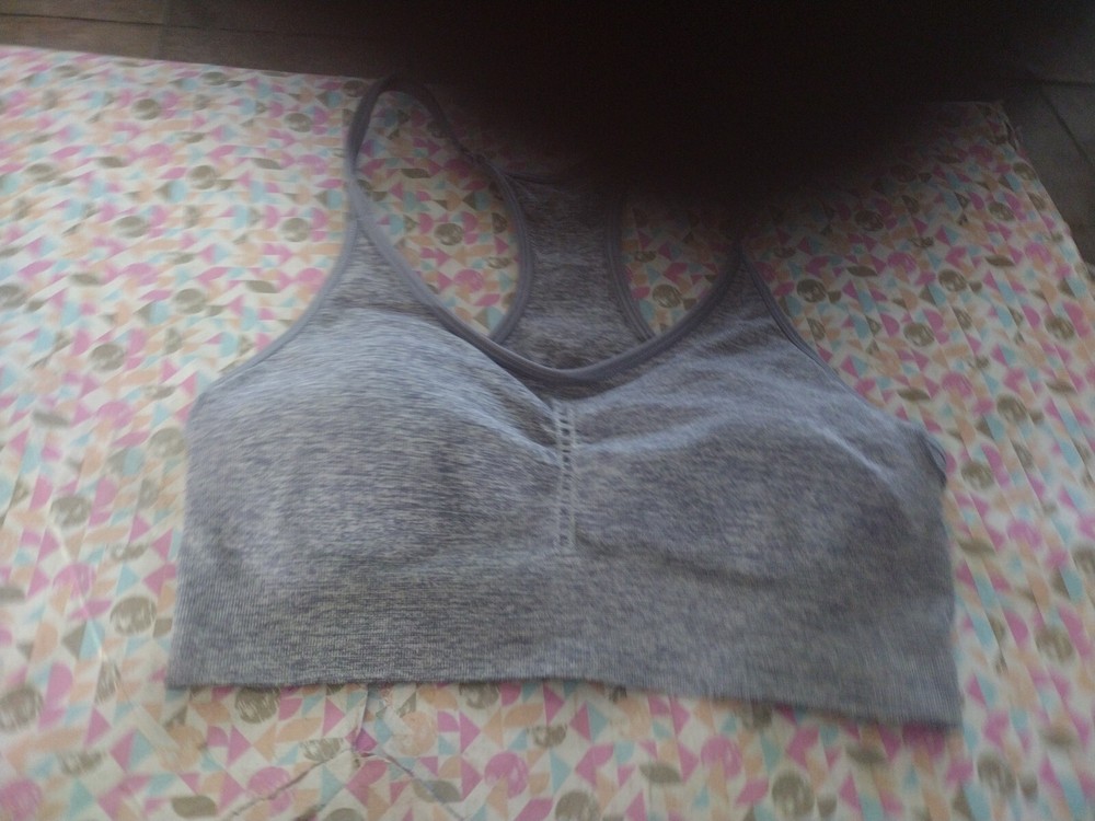 Women's Cute Sports Bra By Yogalicious Brand Size Small  Wire Free.