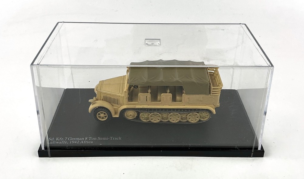 Hobby Master HG5002 Sd.Kfz.7 German 8 Ton Semi-Track Luftwaffe 1/72 Scale Model