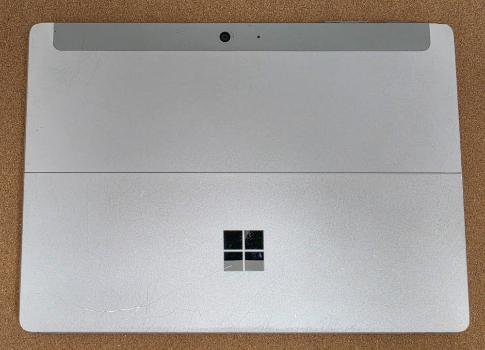 Microsoft Surface Go Pentium 4415Y 4GB Ram 64GB SSD Win 11 Pro ***READ***