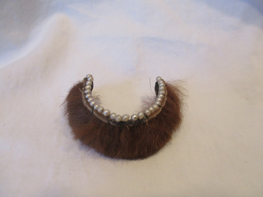 vintage Mattel Barbie doll Golden Elegance outfit # 992 pearl fur hat