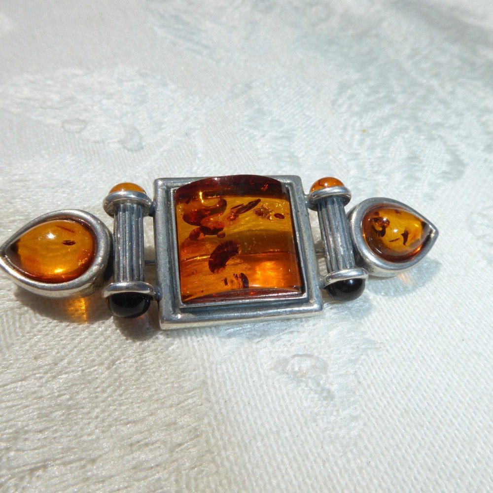 Beautiful Vintage Sterling Silver Baltic Amber Brooch Signed Great Design