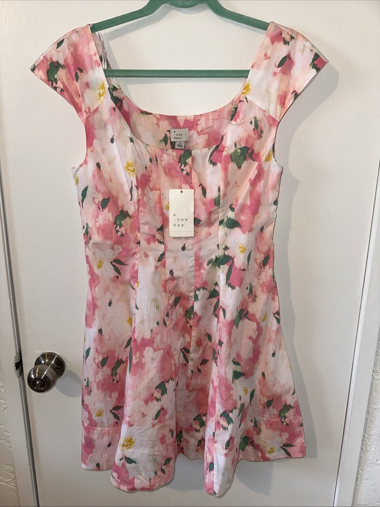 SALE 3 DRESSES FOR $20 Pink Floral A-line Elegant dress Size 2