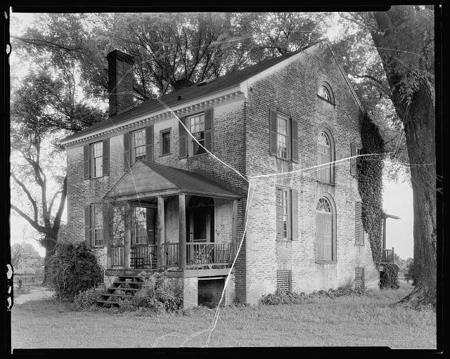 Photo:Purtan Gloucester County Virginia 1935 Brick House Plantation Home