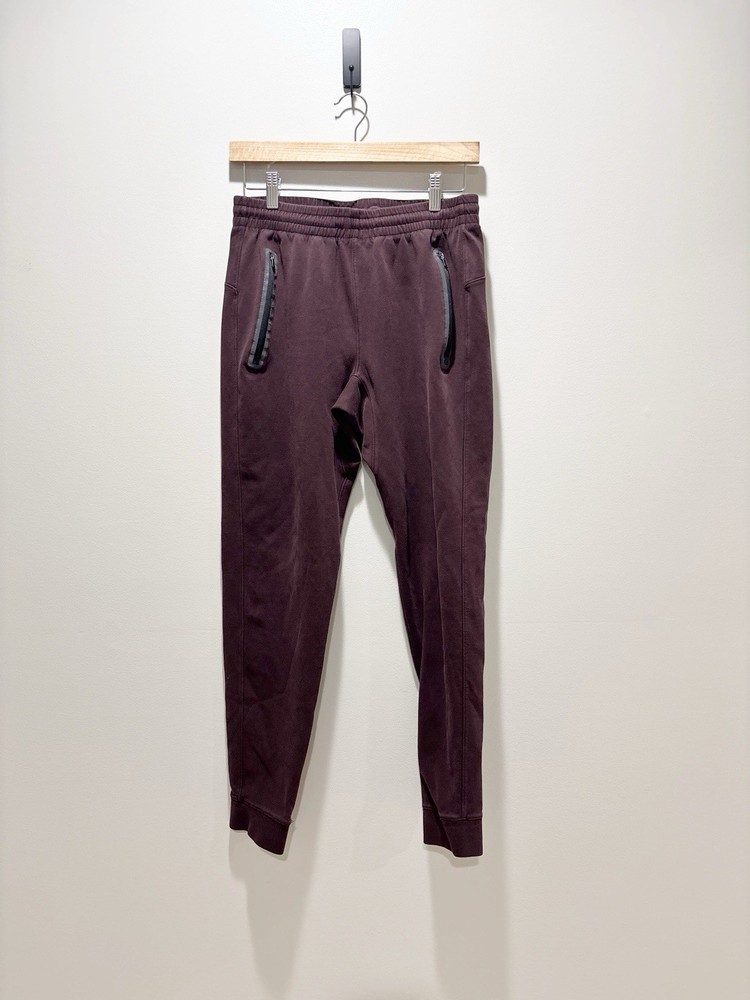 Old Navy Men’s  Burgundy Dynamic Fleece 4-Way Stretch Jogger Active Pants S