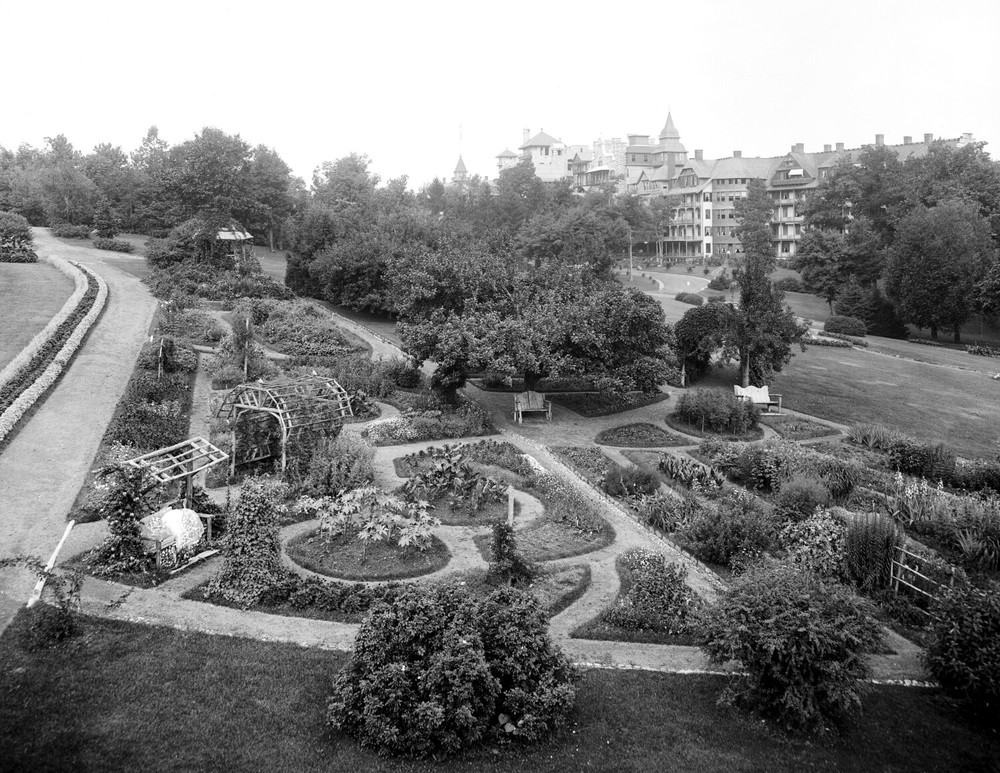1902 The Gardens, Lake Mohonk House, NY Vintage Photograph 8.5