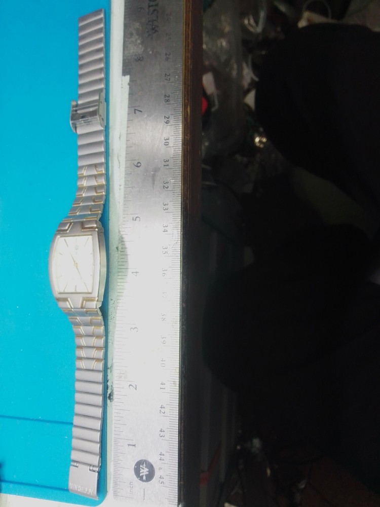 Accurate Swiss Made Watch NEW BATTERY-image