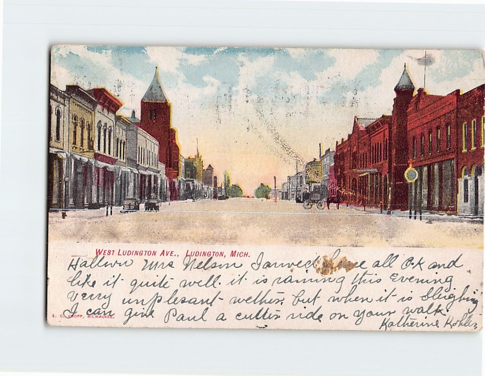 Postcard West Ludington Avenue Ludington Michigan USA
