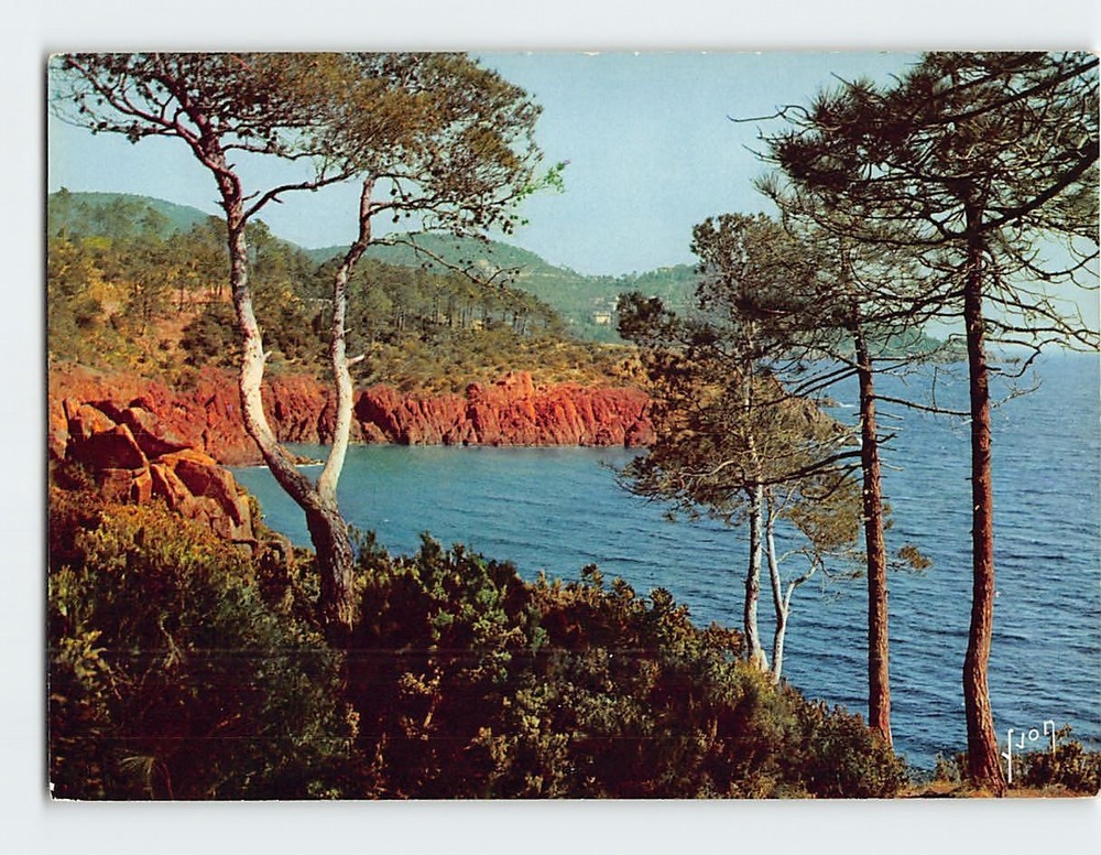 Postcard Criques et calanques festonnent la côte Massif De L Esterel France