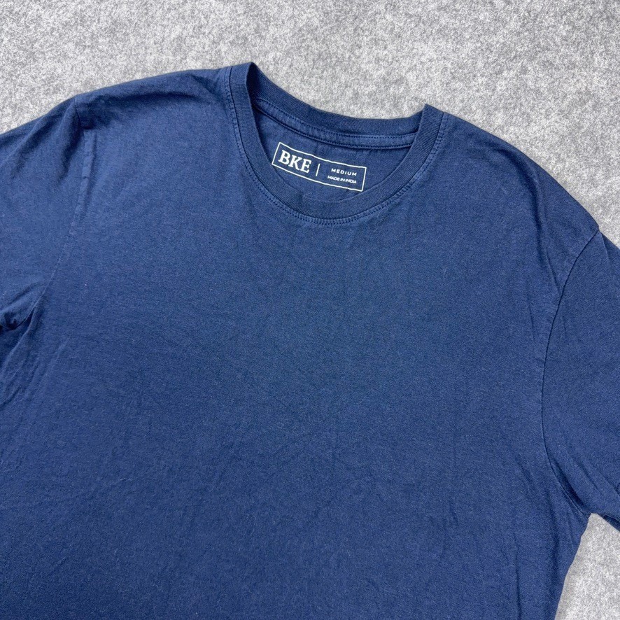 BKE T Shirt Mens Medium Navy Blue Crewneck Short Sleeve Cotton Casual Basic Tee