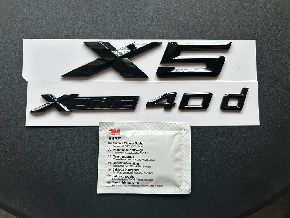 BMW X5 + Xdrive 40d BADGE IN GLOSS BLACK. FREE ALCOHOL WIPE