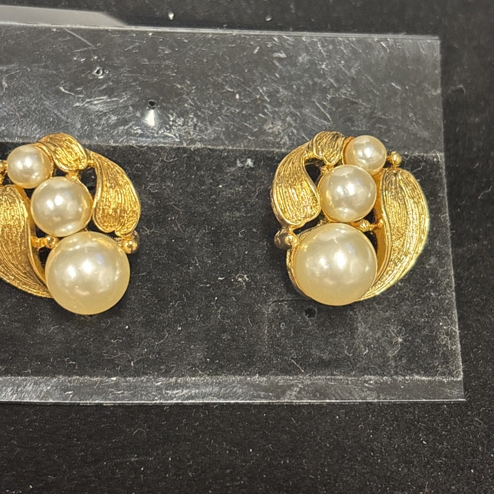 Napier Earrings Gold Tone Faux Pearl Leaf Design Pierced Signed Vintage