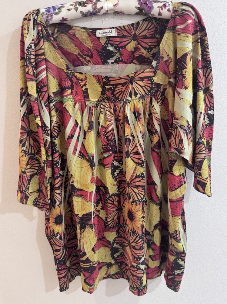 One World Floral Butterfly Artsy Top XL 3/4 Sleeve Flowy Boho Hippie