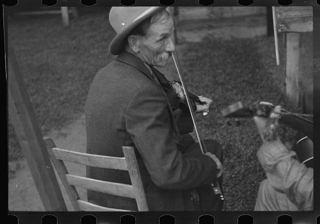 Photo:Asheville North Carolina Fiddlin Bill Hensley 1937 Violin Fiddler