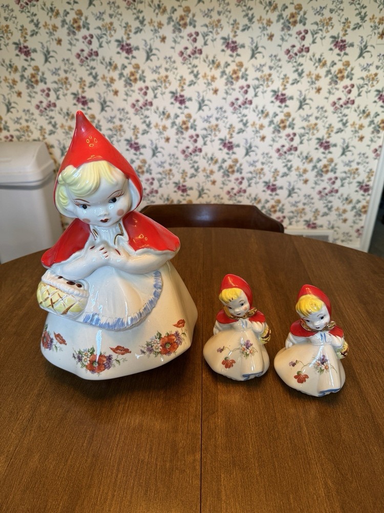 Hull Little Red Riding Hood Ceramic Cookie Jar &  Shakers Vintage Set