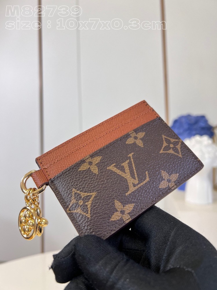 Louis Charms Card Holder | 10.2×7.3×0.3 cm | Monogram Canvas