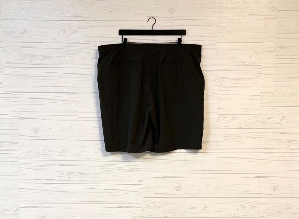 St Johns Bay shorts mens size 44 gray stretch performance 9.5 inch inseam