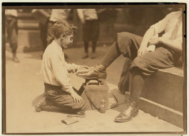 Photo:New York City NY 1924 Bootblacks City Hall Park Shoe Shine Boys