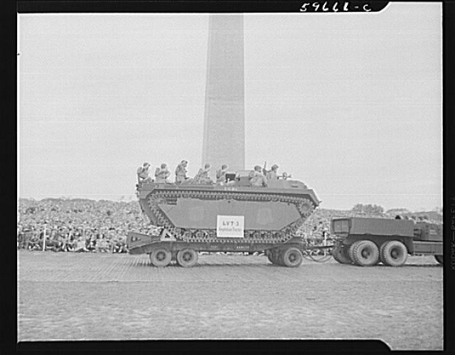 Photo:Amphibious Tank LVT-3 Aberdeen Proving Ground Maryland 1940s