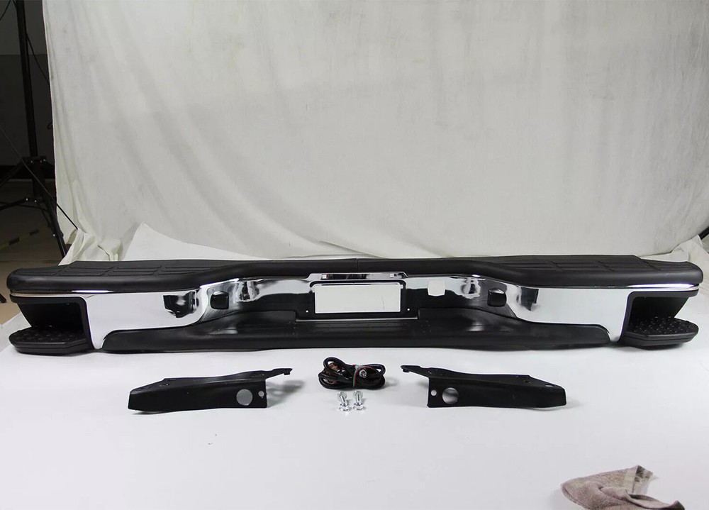 Rear Bumper W/ Corner Step Pads For 1999-2006 Chevy Silverado GMC Sierra 1500