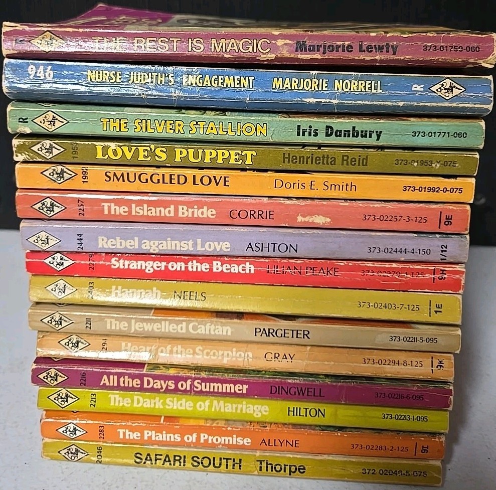 Lot Of 15 Harlequin Romance 70s Paperback Book Red Edge Vintage