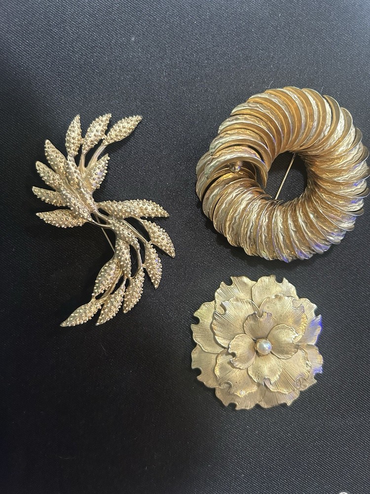 sarah coventry jewelry brooch And Unmarked Lot